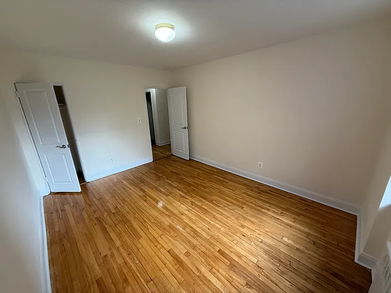 3420 Parsons Blvd #4S — Photo 10