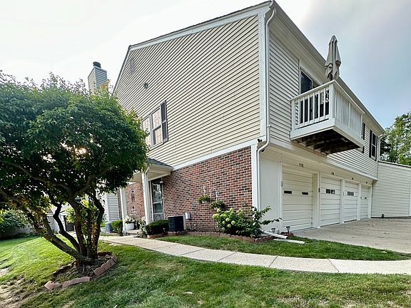 2nd image of 7598 Woodview Dr #32
