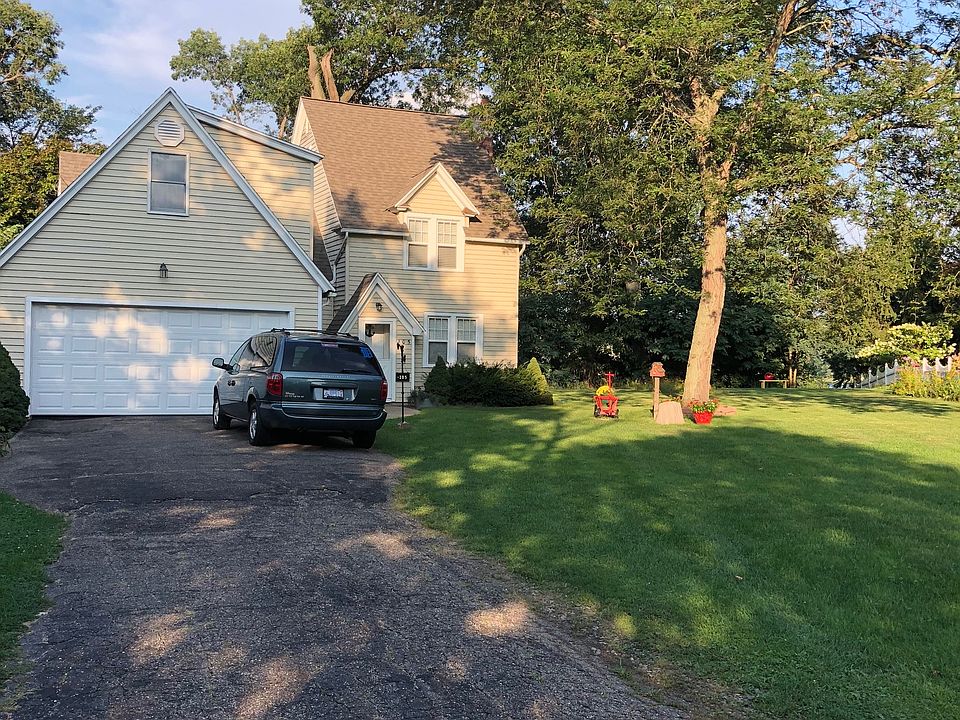1st image of 105 Sunnyside Dr