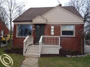 274 Gladwin Ave, Clawson, MI 48017