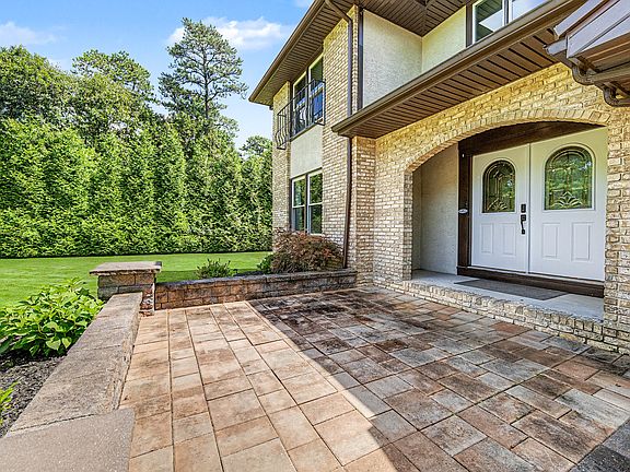 3rd image of 2452 Lahn Ln