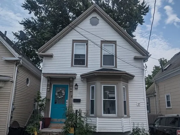 8 S Street Ct, Lynn, MA 01905