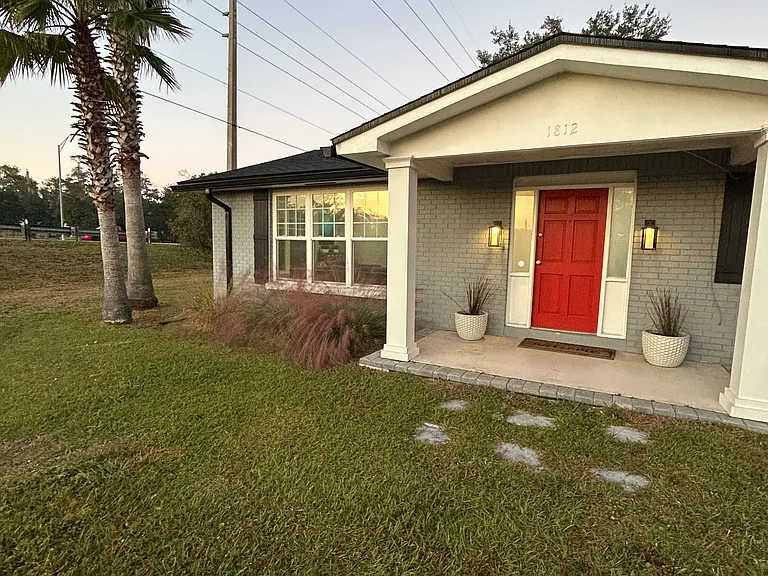 1812 Buccaneer Cir E — Photo 16