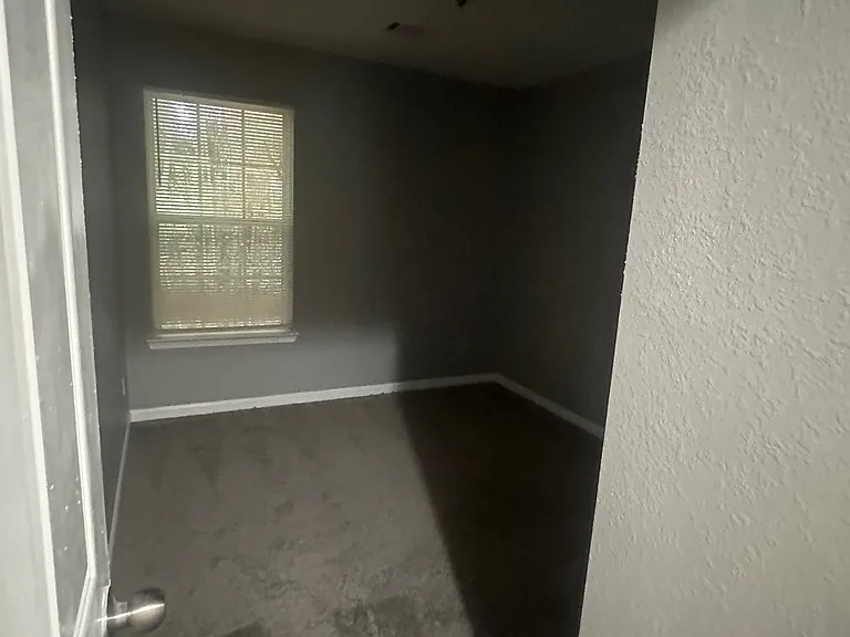 293 Brookview Dr — Photo 15