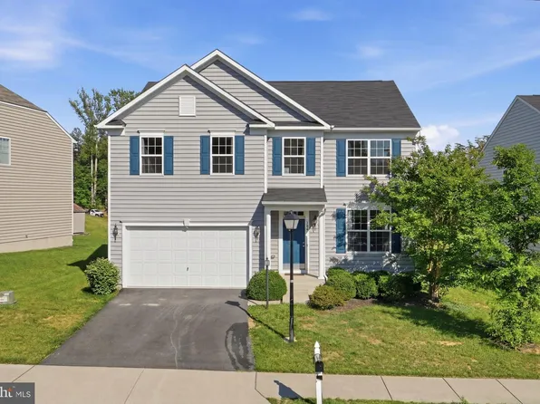 104 Arboretum Ln, Fredericksburg, VA 22405
