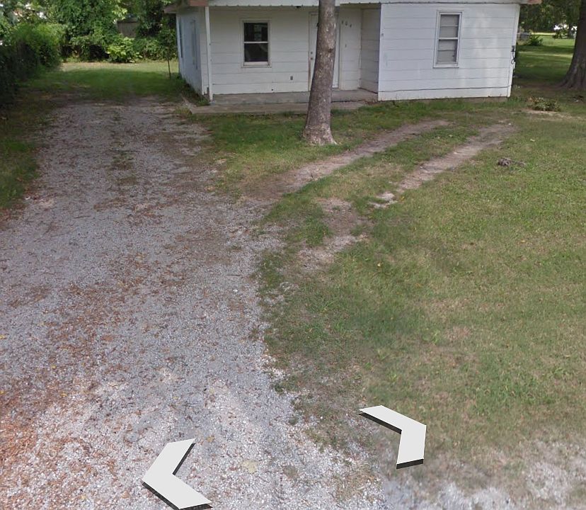 2nd image of 604 E Oak St