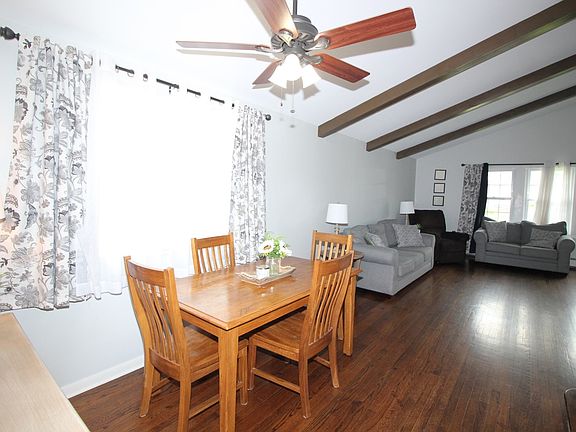 5th image of 10909 S Kolmar Ave