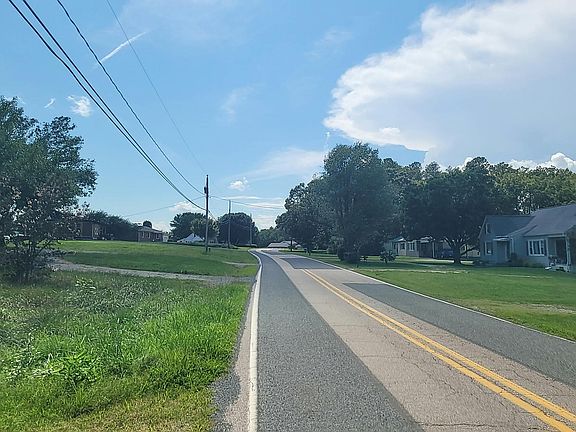 4th image of 1240 Chalk Level Rd