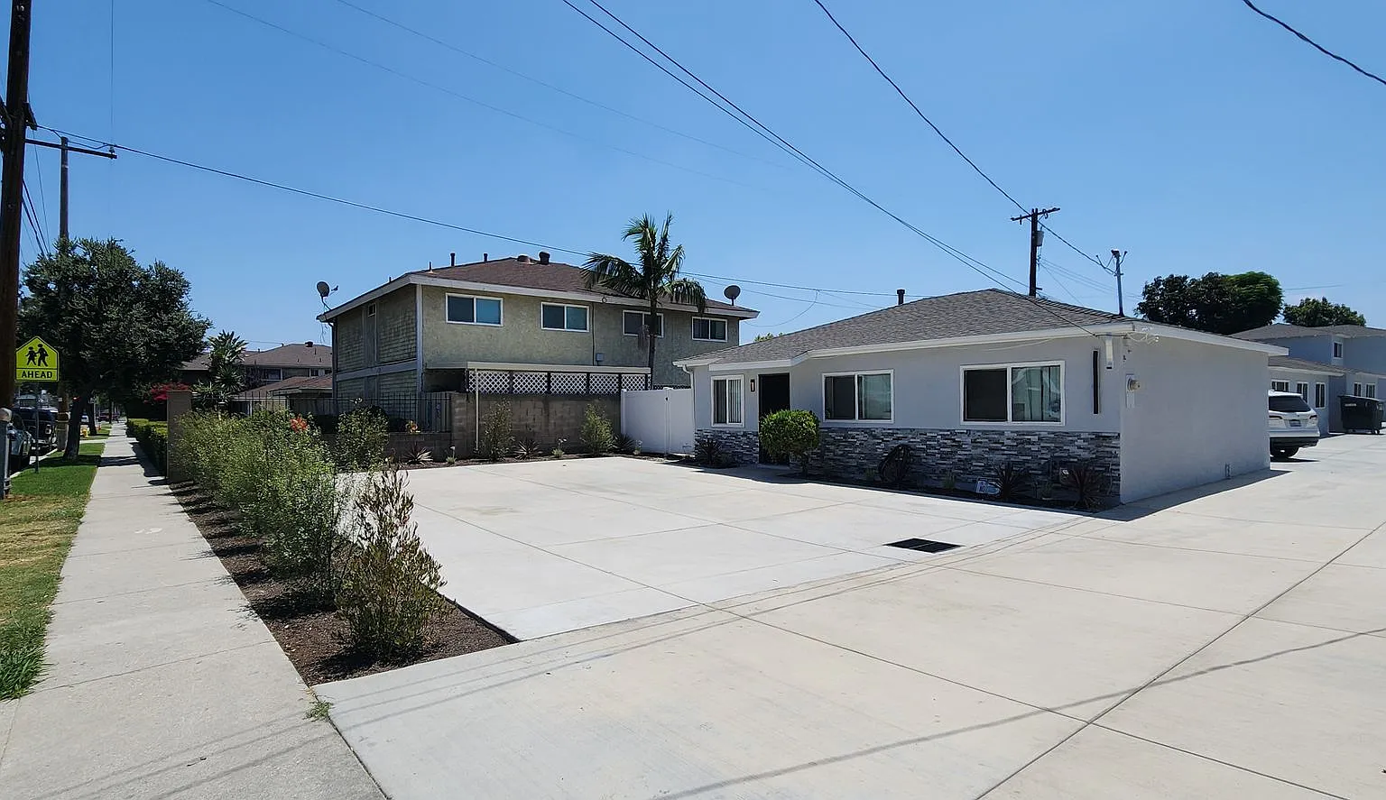 LWOOD215 — Photo 1