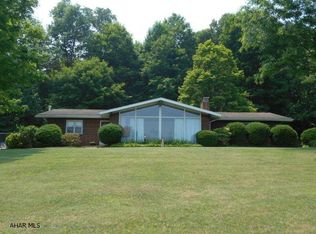 200 Full Circle Rd, Manns Choice, PA 15550