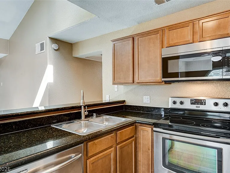 3145 E Flamingo Rd #2096 — Photo 13