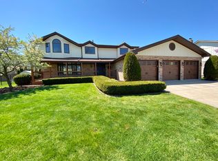 18908 Meadow Creek Dr, Mokena, IL 60448