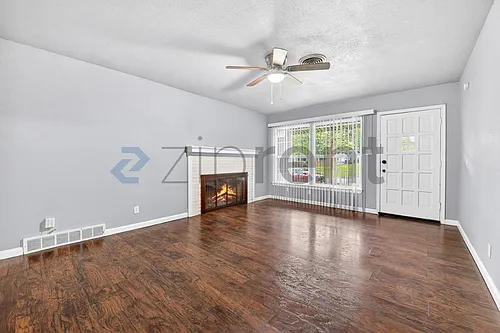 2332 Grandview Dr Photo 1