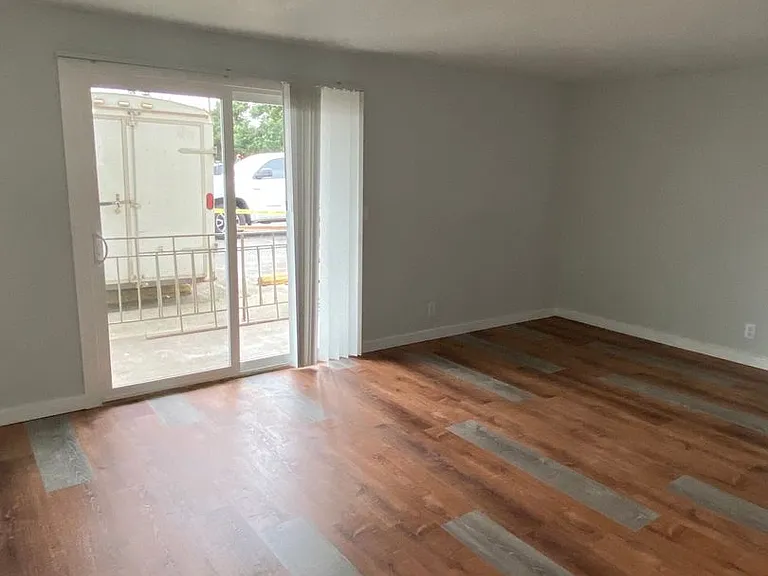 158 Jefferson St — Photo 5
