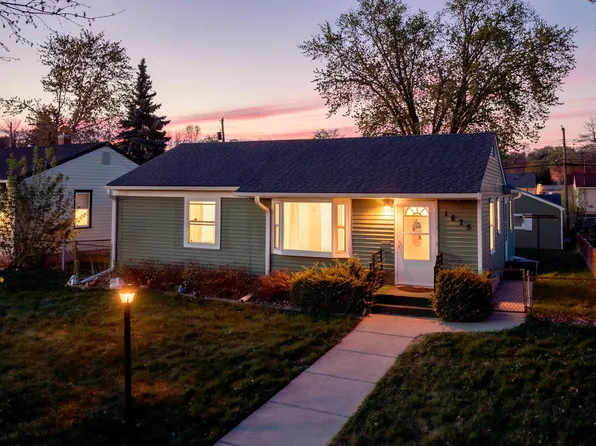1675 Iowa Ave E, Saint Paul, MN 55106