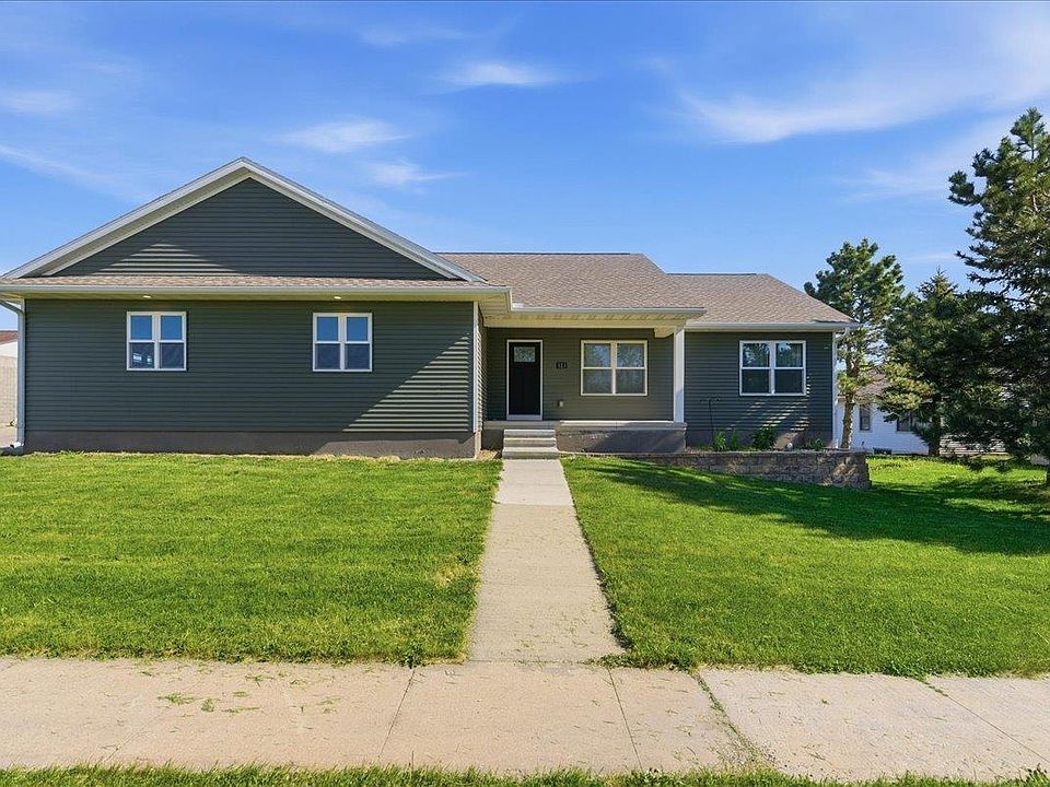1st image of 123 Carroll Blvd