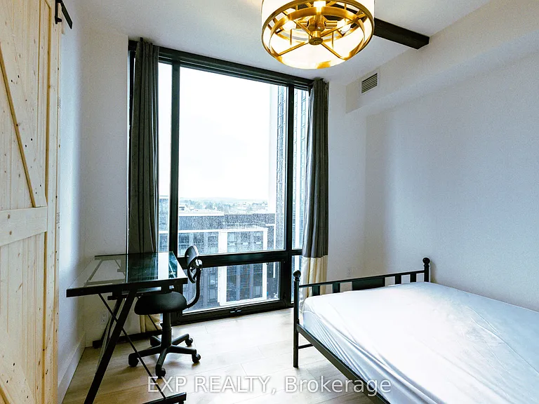 145 Columbia St W #928 — Photo 7
