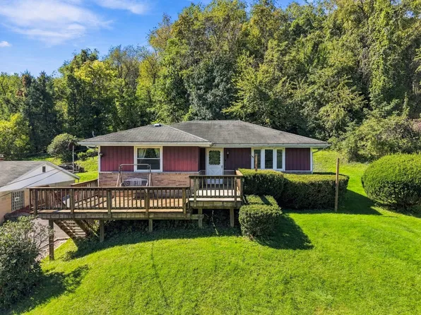 1318 Butler Rd, Springdale, PA 15144