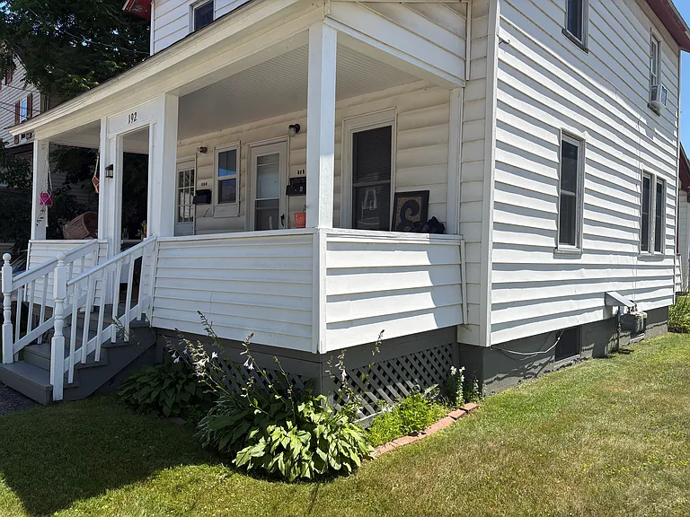 192 Lafountain St #A — Photo 3