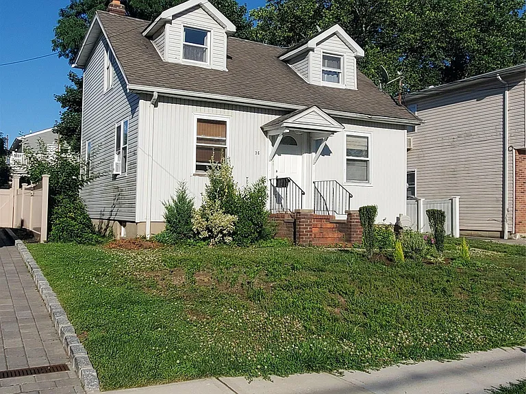 36 Dunwood Rd — Photo 1