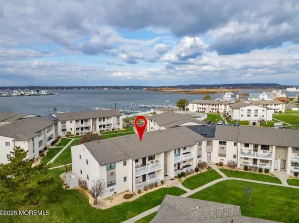 153 Wharfside Dr, Monmouth Beach, NJ 07750