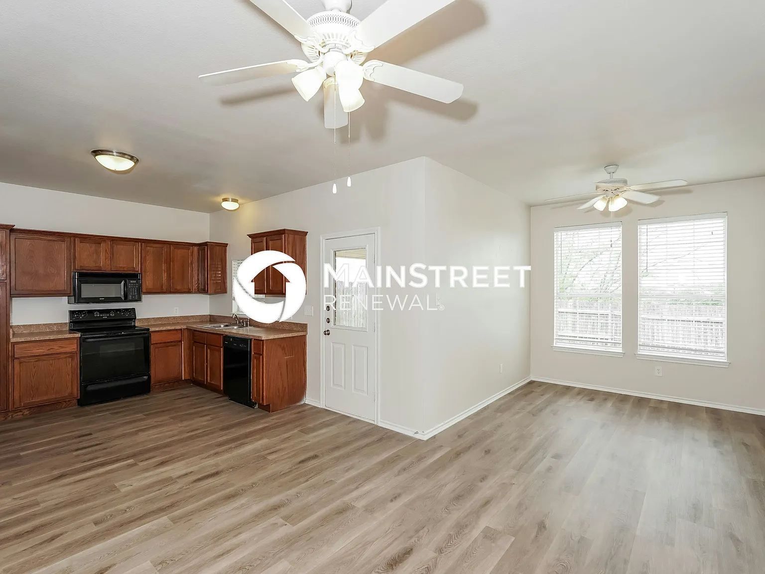 204 Ridgeway Blvd — Photo 3