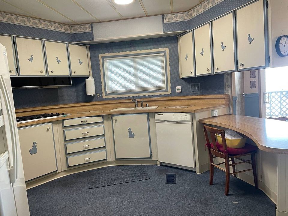 2nd image of 8665 Florin Rd Unit 177