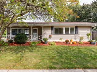 1208 E Custer Ave, Oshkosh, WI 54901