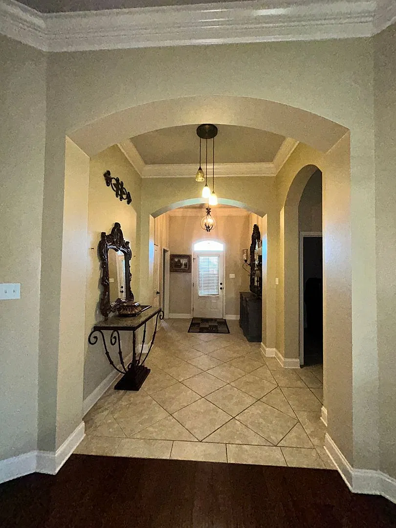 Charming 3 Bedroom 2.5 Bathroom In Prairieville, La — Photo 3