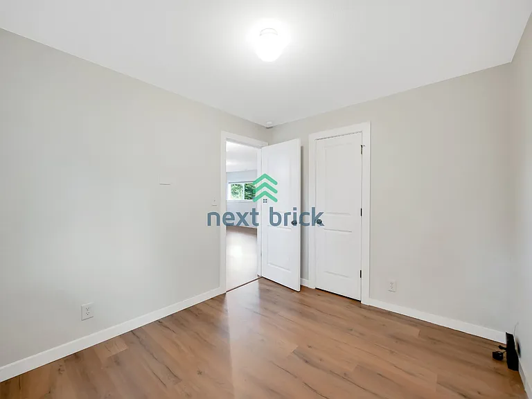3036 SW Roxbury St — Photo 8