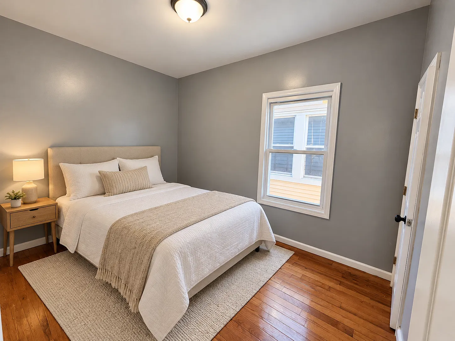 3 bed, 1100 sqft, $2,295 — Photo 3
