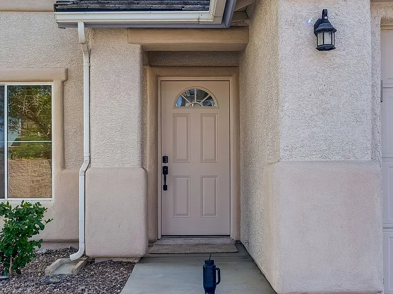 10429 Vinson Point Ave — Photo 4