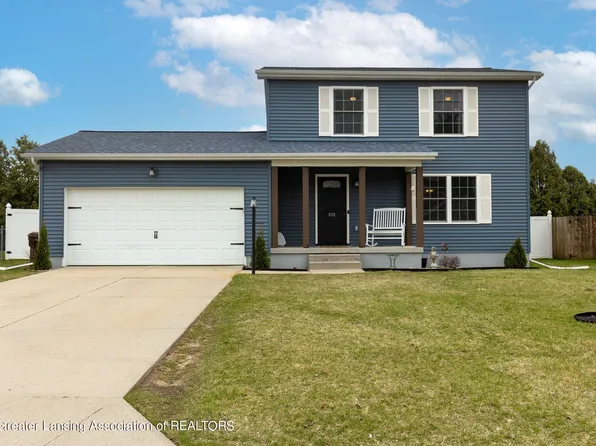 1121 Porter Dr, Charlotte, MI 48813