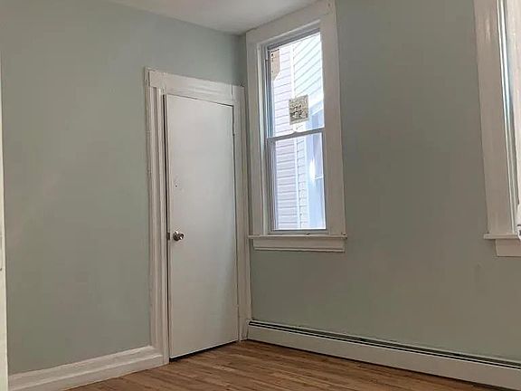 4th image of 15 New St #1-A