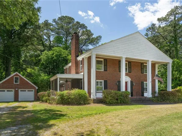 4529 Duke Dr, Portsmouth, VA 23703