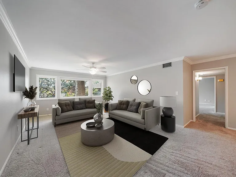 656 S Ripple Creek Dr #656 — Photo 2