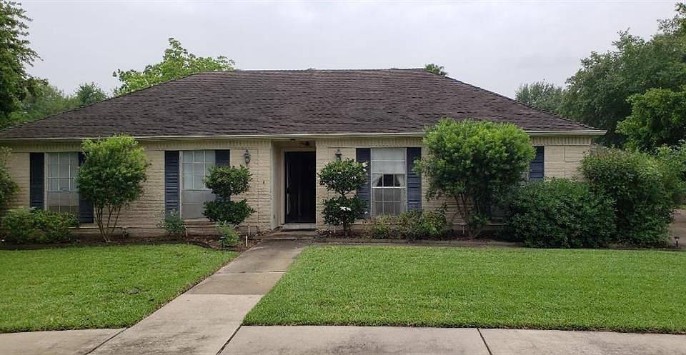 1st image of 22615 Goldstone Dr