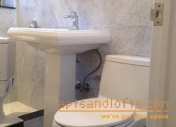 Rented by aptsandlofts.com