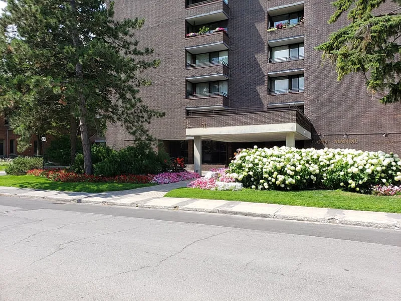 Building Photo - 71 Somerset St W #1503