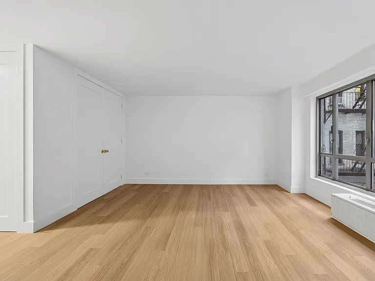 501 E 87th St #4K — Photo 3