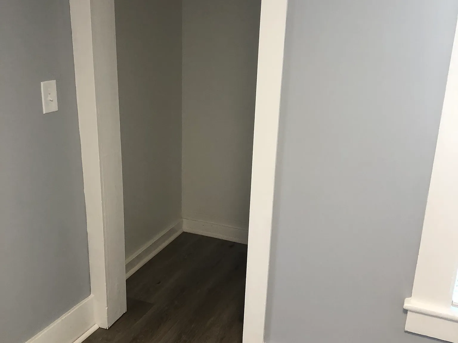 3 bed, 900 sqft, $2,350 — Photo 2