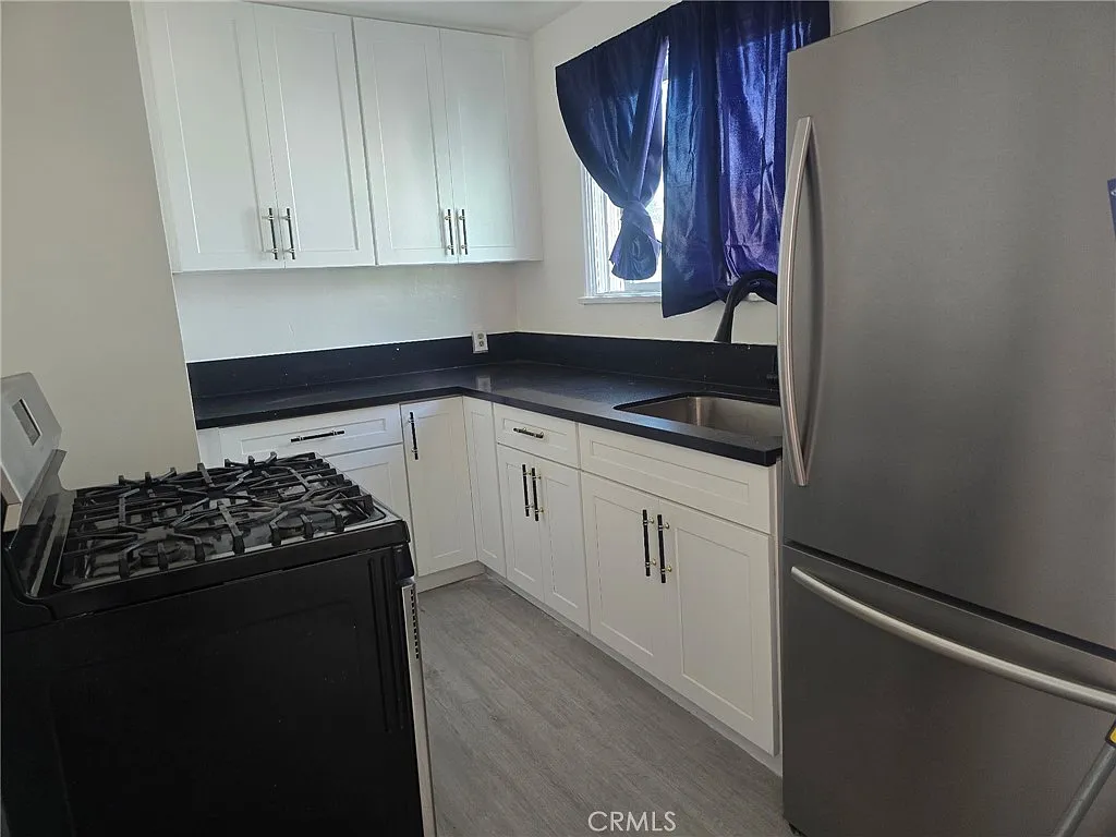 1 bed, 774 sqft, $2,000 — Photo 3