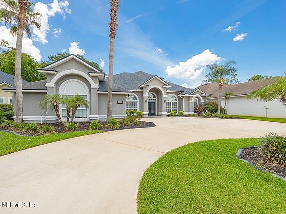 3rd image of 1852 Hickory Trace Dr