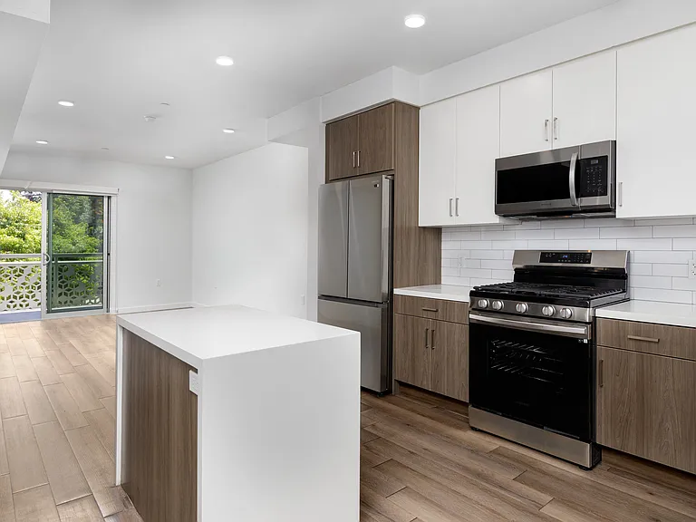 Solari Silver Lake — Photo 13