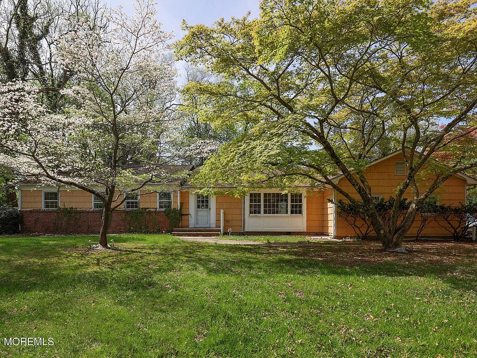 1st image of 33 Fish Hawk Drive