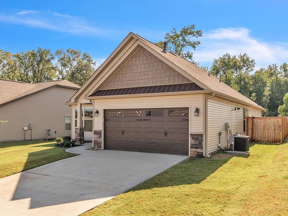 317 Barnhill Ct, Greenville, SC 29617 | Zillow