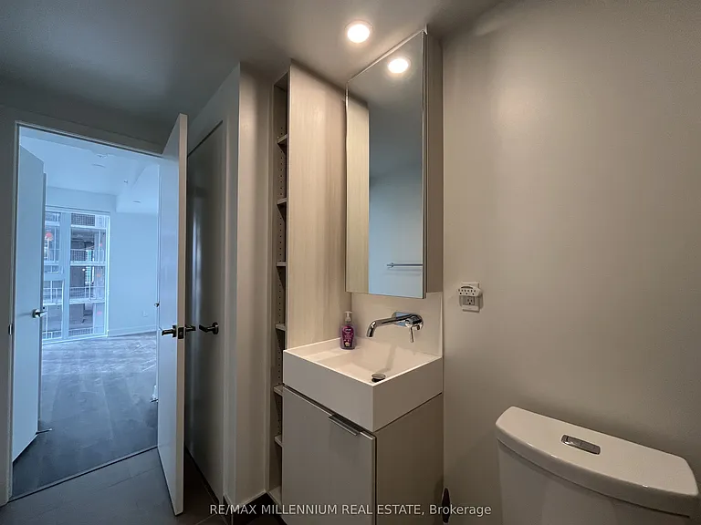 370 Martha St #1608 — Photo 20