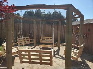 1821 Malone Rd, Crescent City, CA 95531