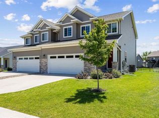 1247 Chipman Ln, North Liberty, IA 52317