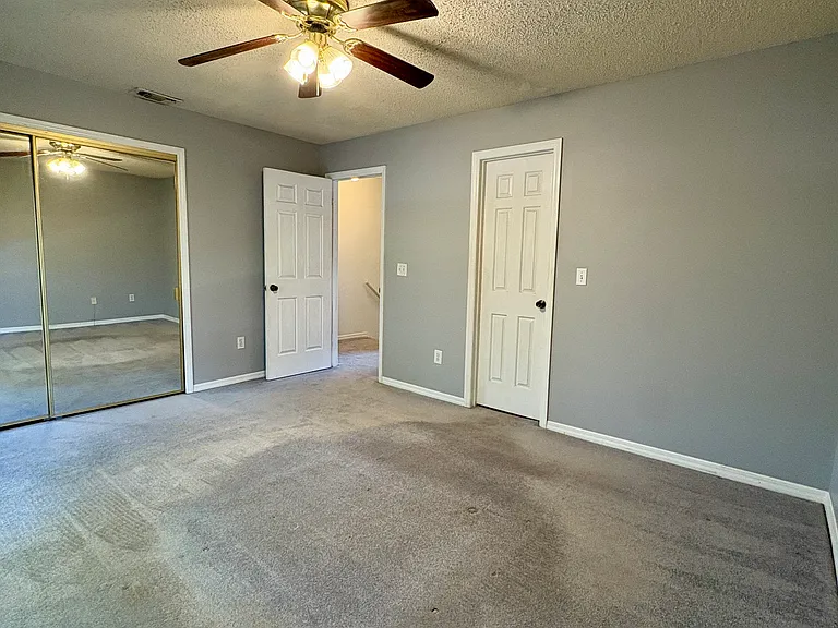 3243 Forest Oaks Ct — Photo 12